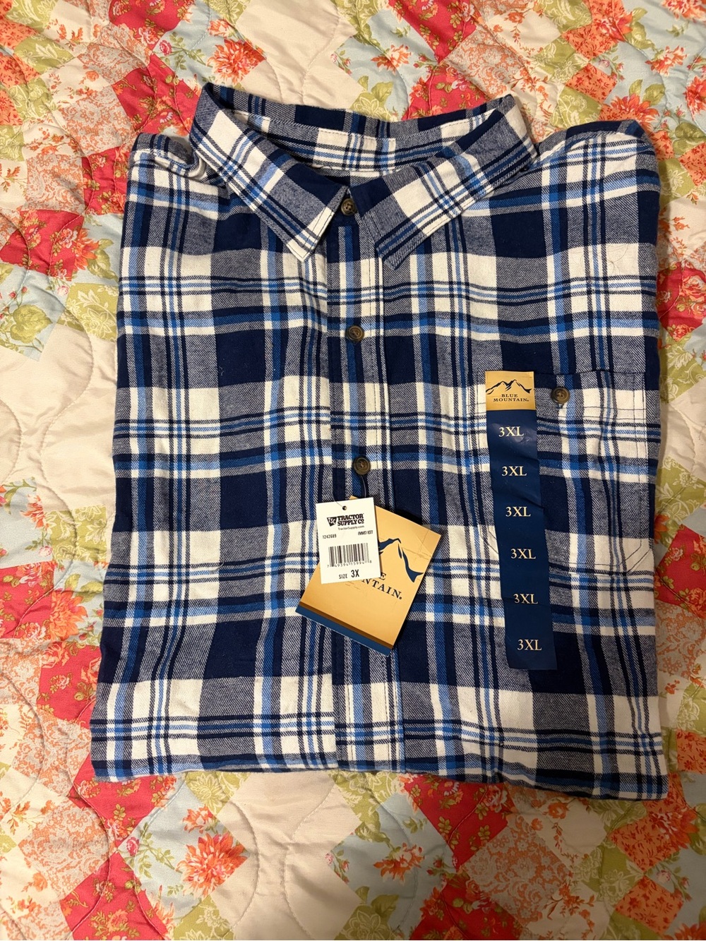 Blue Mountain Men’s Flannel size 3xl New